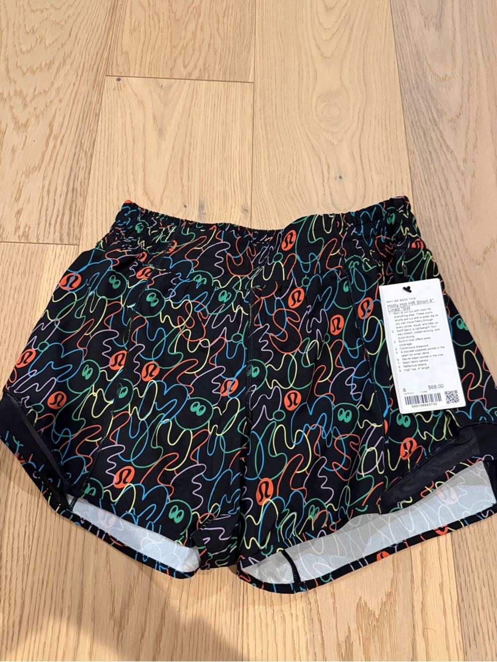 NWT lululemon athletica Women's SeaWheeze Hotty Hot 4” Run Shorts size 8